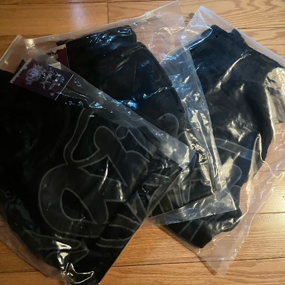 Bape tee’s, Syna shorts, Denim Tear shorts. - Picture 4 of 9